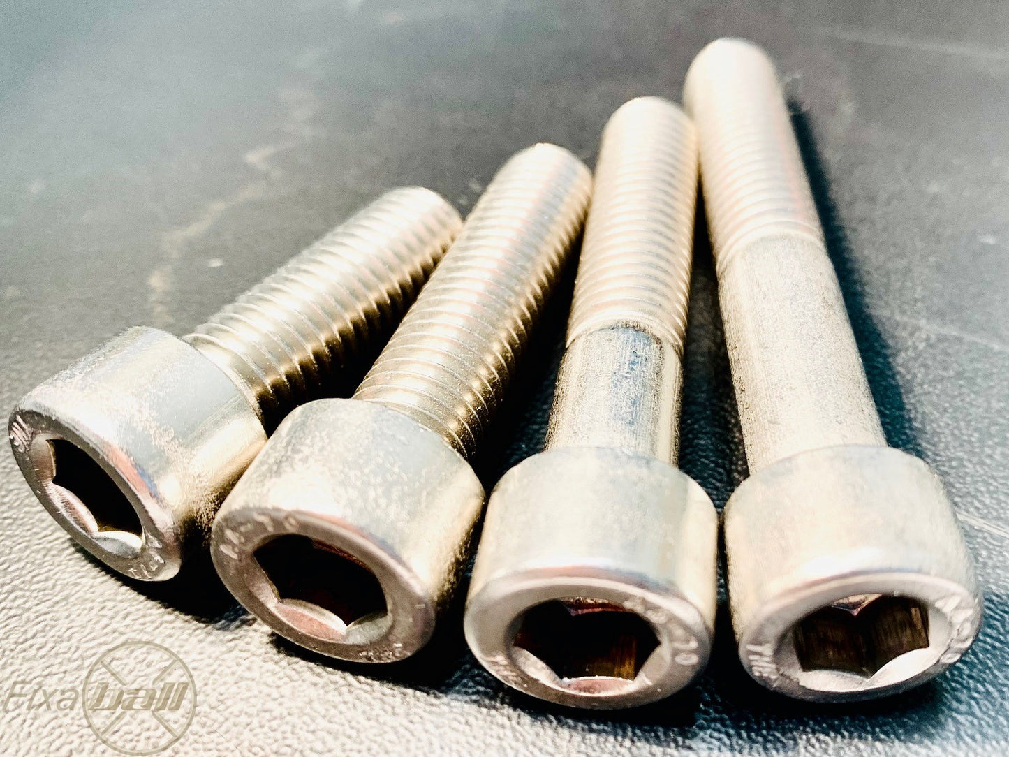 M2, Socket Cap Screw, A4/ 316 Stainless Steel, DIN 912. Socket Screw, Cap Head M2, Socket Cap Screw, A4/ 316 Stainless Steel, DIN 912. METRIC - Cap Head