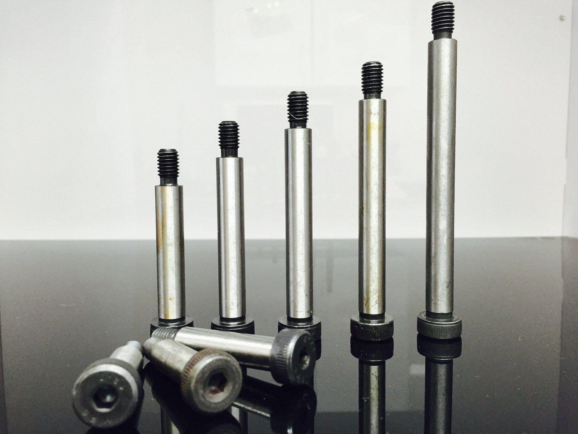 M16 Thread, Socket, Shoulder Caps, High Tensile,12.9, DIN 9841. Socket, Shoulder Cap M16 Thread, Socket, Shoulder Caps, High Tensile,12.9, DIN 9841. METRIC - Shoulder Cap Screw