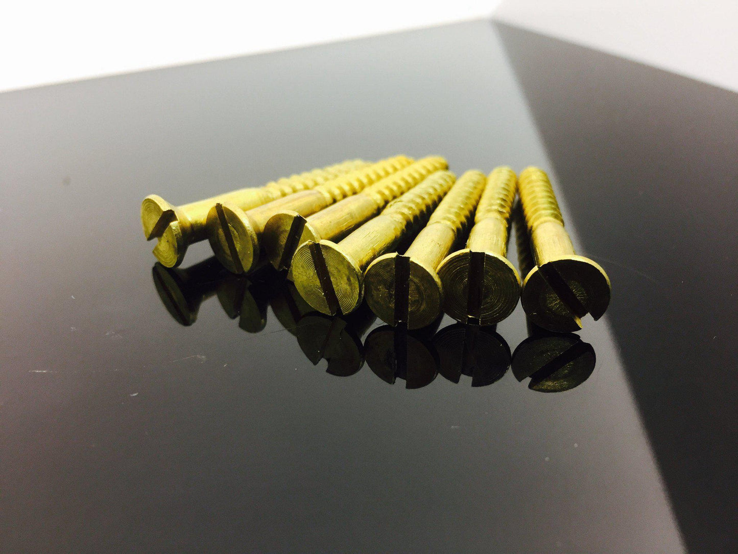 No. 5, Solid Brass, Countersunk, Slotted, Woodscrews. Wood Screws No. 5, Solid Brass, Countersunk, Slotted, Woodscrews. Brass - Countersunk/ Slotted