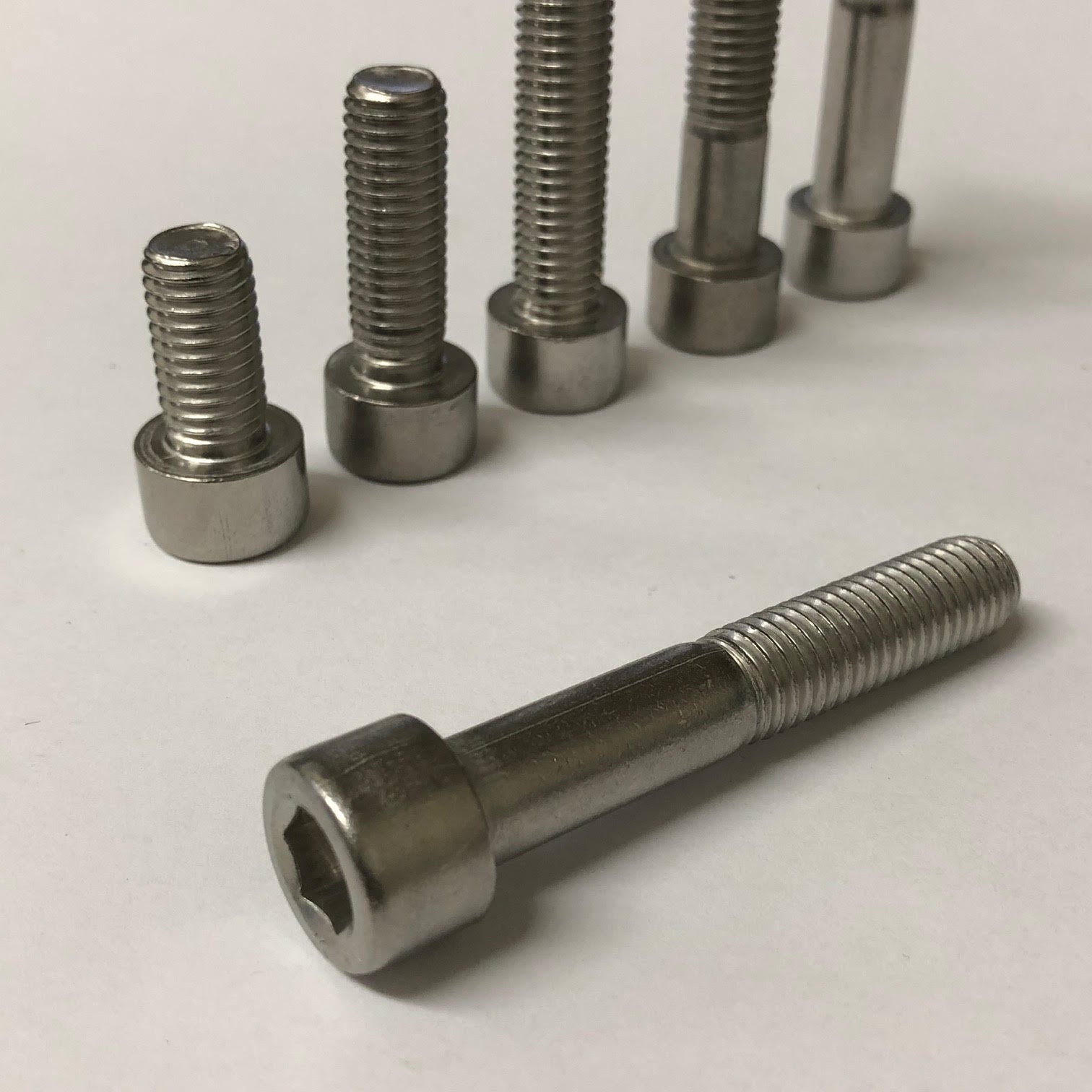 M2, Socket Cap Screw, A4/ 316 Stainless Steel, DIN 912. Socket Screw, Cap Head M2, Socket Cap Screw, A4/ 316 Stainless Steel, DIN 912. METRIC - Cap Head