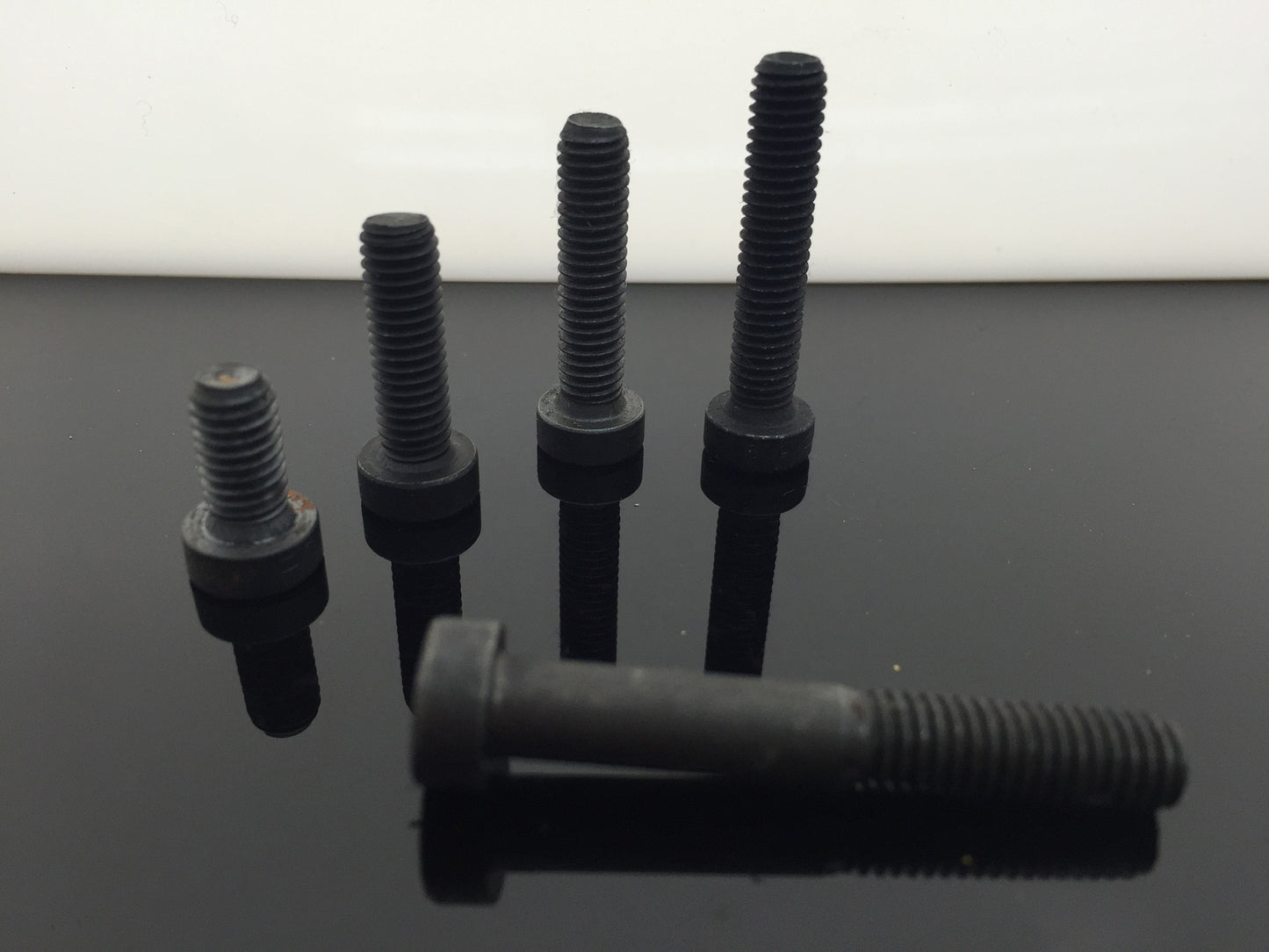 M16, Socket Screw Low Cap, High Tensile/ 10.9, DIN 7984 Socket Screw, Low Cap Head M16, Socket Screw Low Cap, High Tensile/ 10.9, DIN 7984 METRIC - Low Cap Head