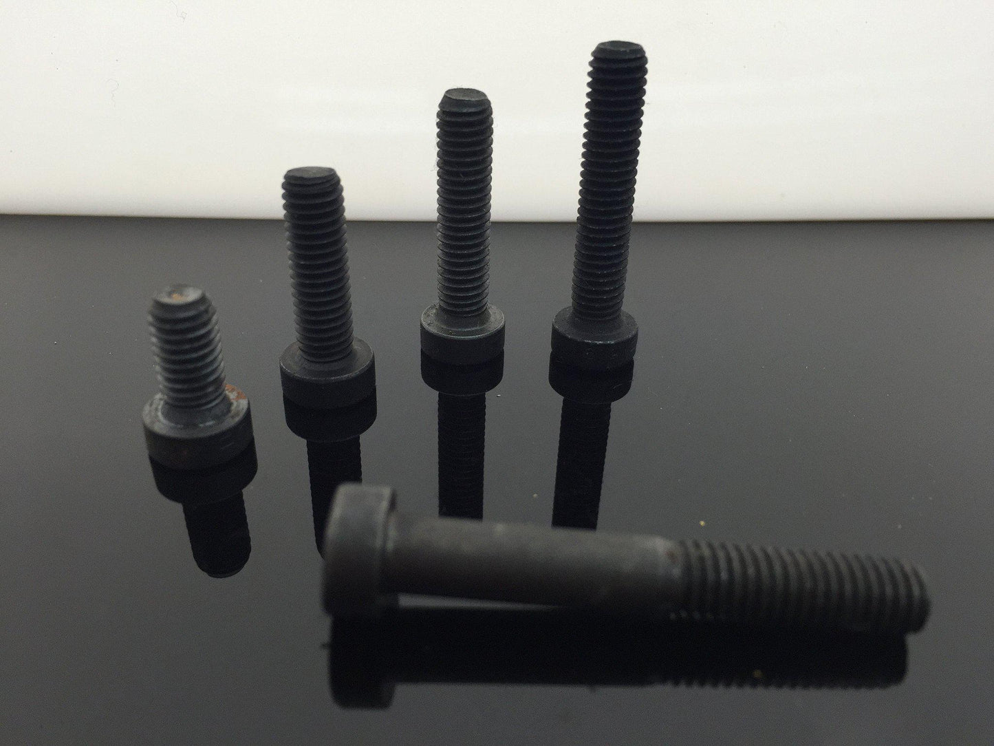 M4, Socket Screw Low Cap, High Tensile/ 10.9, DIN 7984 Socket Screw, Low Cap Head M4, Socket Screw Low Cap, High Tensile/ 10.9, DIN 7984 METRIC - Low Cap Head