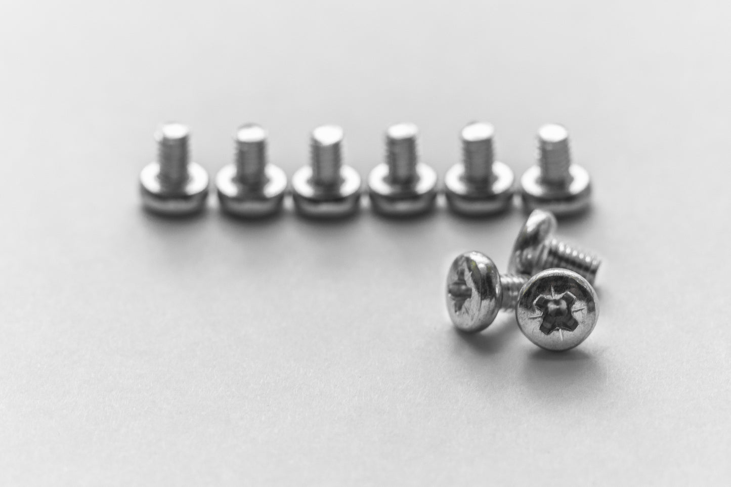 M4 x Over 40mm, Machine Screws, Pozi, Pan, A2/ 304 Stainless Steel, DIN 7985Z. Machine Screws M4 x Over 40mm, Machine Screws, Pozi, Pan, A2/ 304 Stainless Steel, DIN 7985Z. Machine Screws, Pozi, Pan