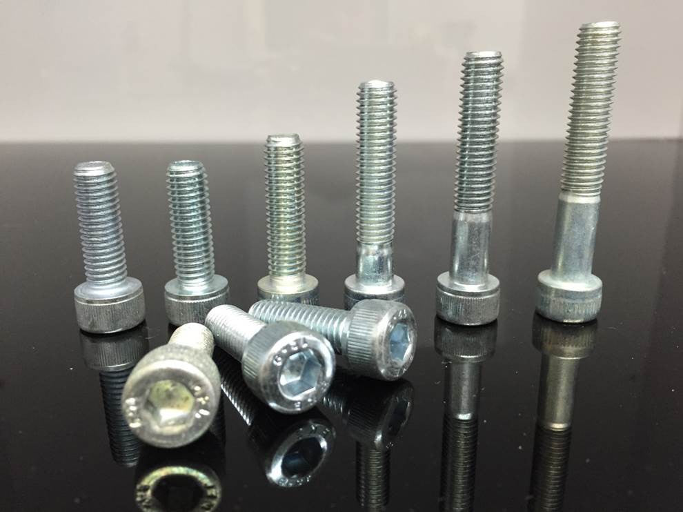 M16, Socket Cap Screw, High Tensile/ 12.9. Zinc, DIN 912. Socket Screw, Cap Head M16, Socket Cap Screw, High Tensile/ 12.9. Zinc, DIN 912. METRIC - Cap Head