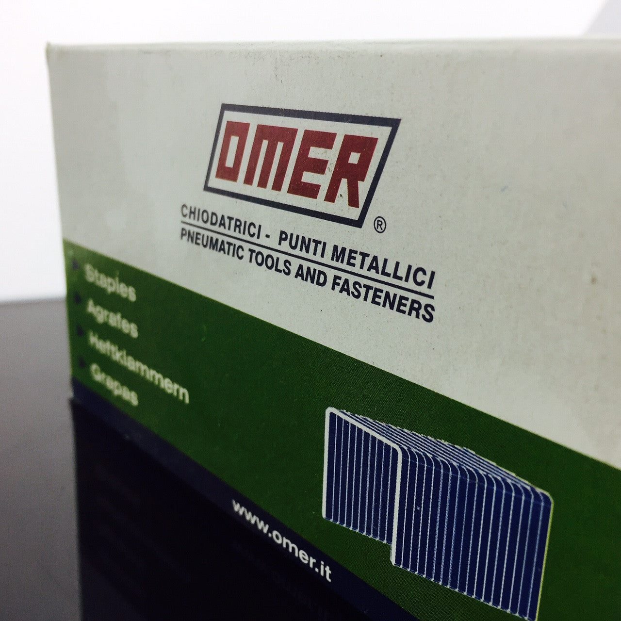 Omer Staples 40mm, Series 90, 18 gauge - 5000. Staples Omer Staples 40mm, Series 90, 18 gauge - 5000. Omer